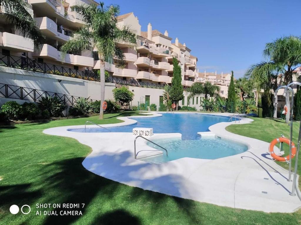 Duquesa Fairways, A Spacious Apartment With Fabulous Views And Facilities Manilva Kültér fotó