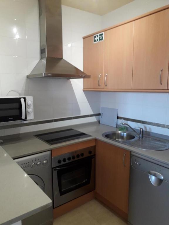 Duquesa Fairways, A Spacious Apartment With Fabulous Views And Facilities Manilva Kültér fotó